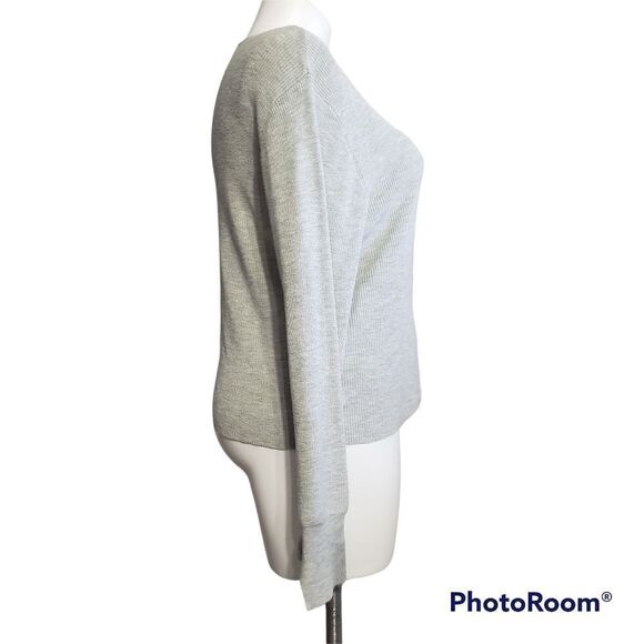 John & Jenn gray ribbed round neck sweater - Picture 2 of 6